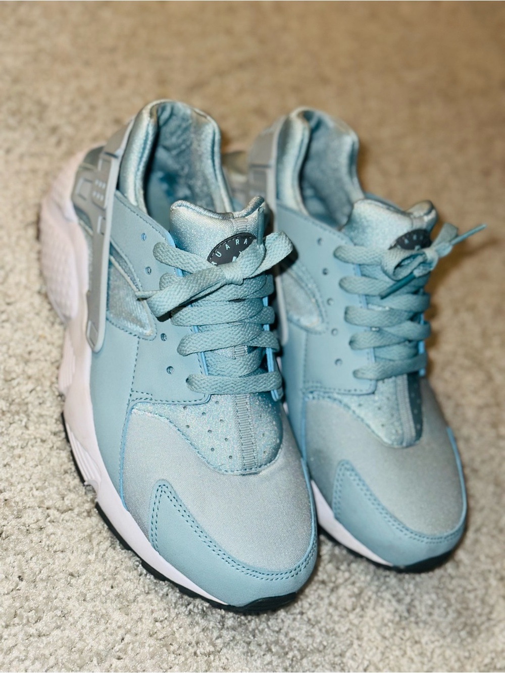 Nike huaraches - Light Blue Athletic Sneakers - youth 7